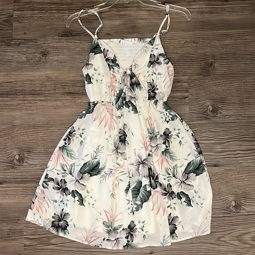 Floral Mini Dress. Size Small.